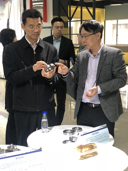 省委组织部人才处蔡亚东处长一行调研传孚科技